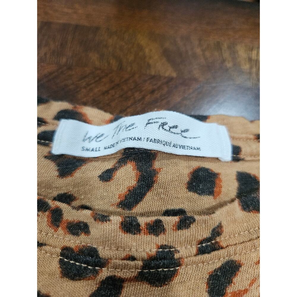 We The Free Clarity Tee Leopard Print Boxy T-Shirt Small Tan Animal Print - Picture 2 of 7